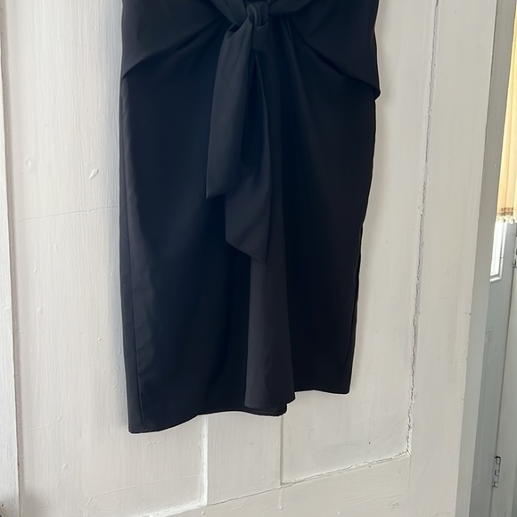 *3/20* Everly Black Short Sleeve LBD - Picture 4 of 8